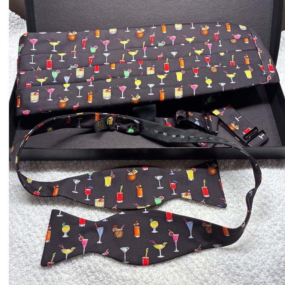 Alynn Cummerbund Bow Tie Set Mens Vintage Brown silk cocktails print Made in USA